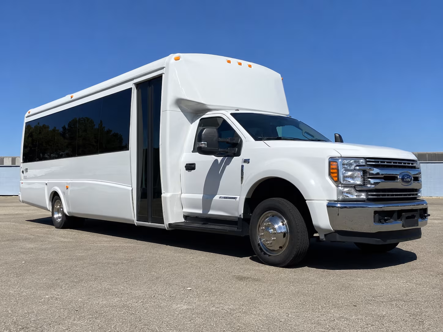 Hawthorne Wedding Transportation & Shuttle Service