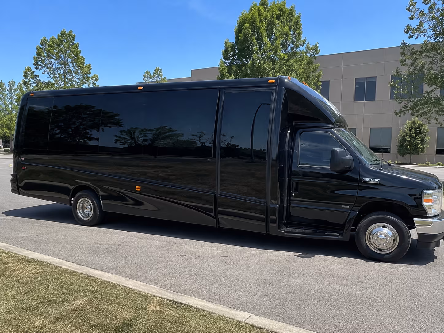 Inglewood Homecoming & Prom Party Bus Rentals