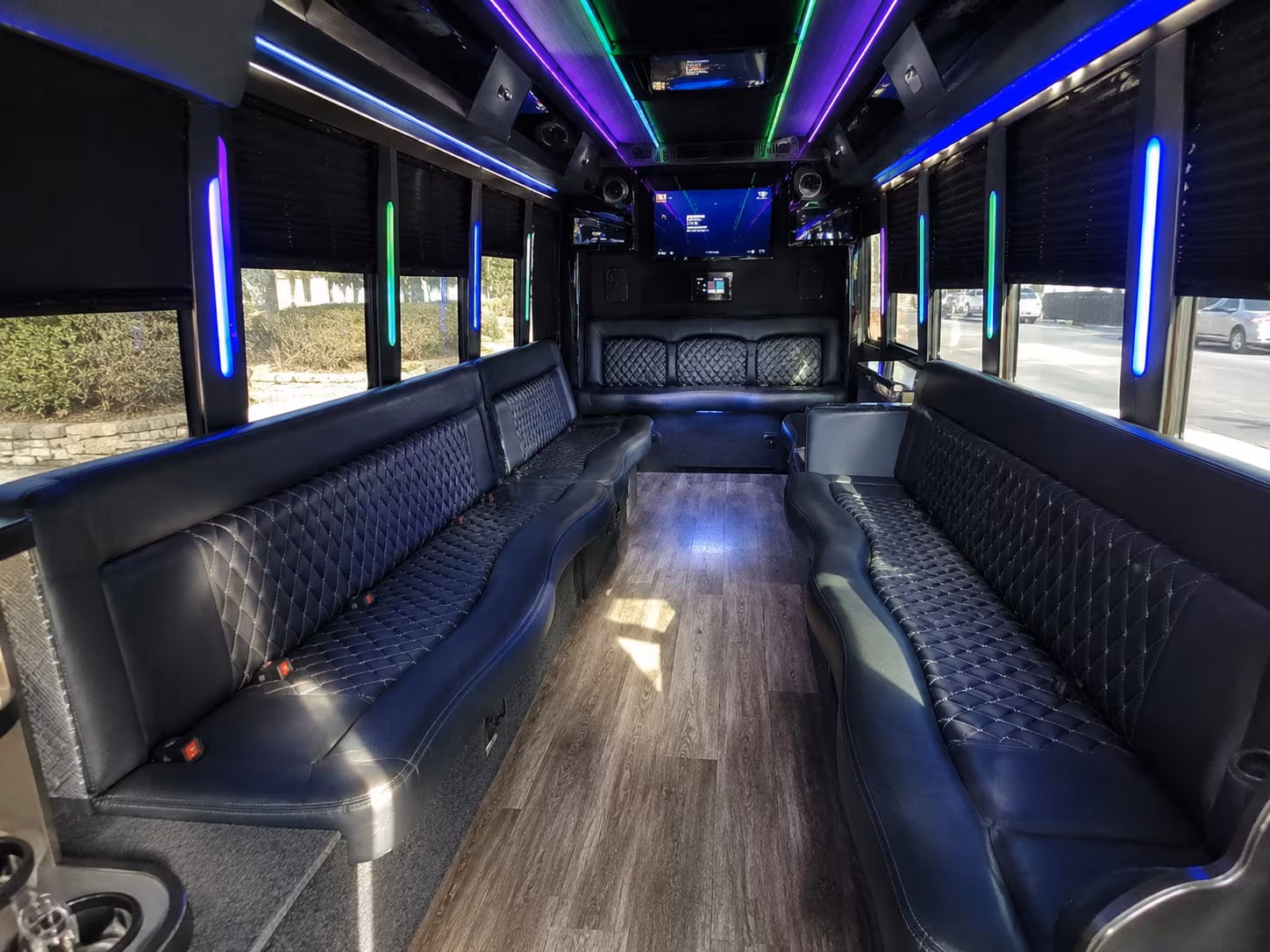 Paramount Winery Tour & Pub Crawl Transportation
