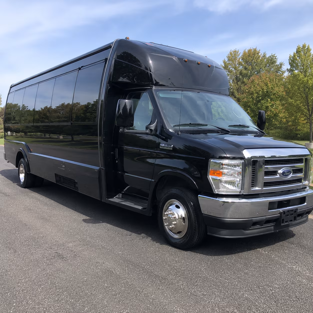 Torrance Winery Tour & Pub Crawl Transportation party bus exterior